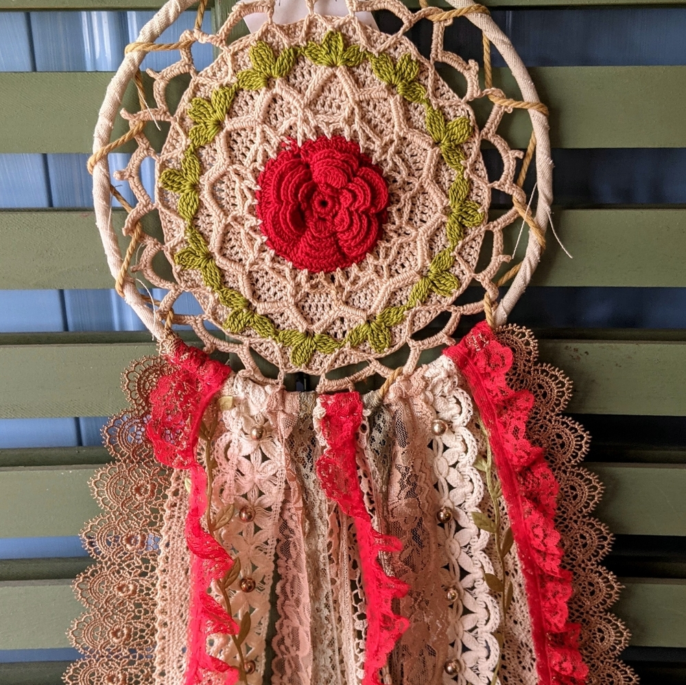 NWT Handcrafted Shabby Chic Dream Catcher - Picture 4 of 6